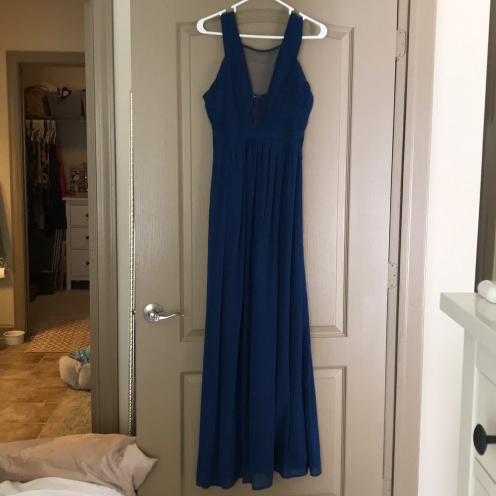 Lulu’s blue maxi dress